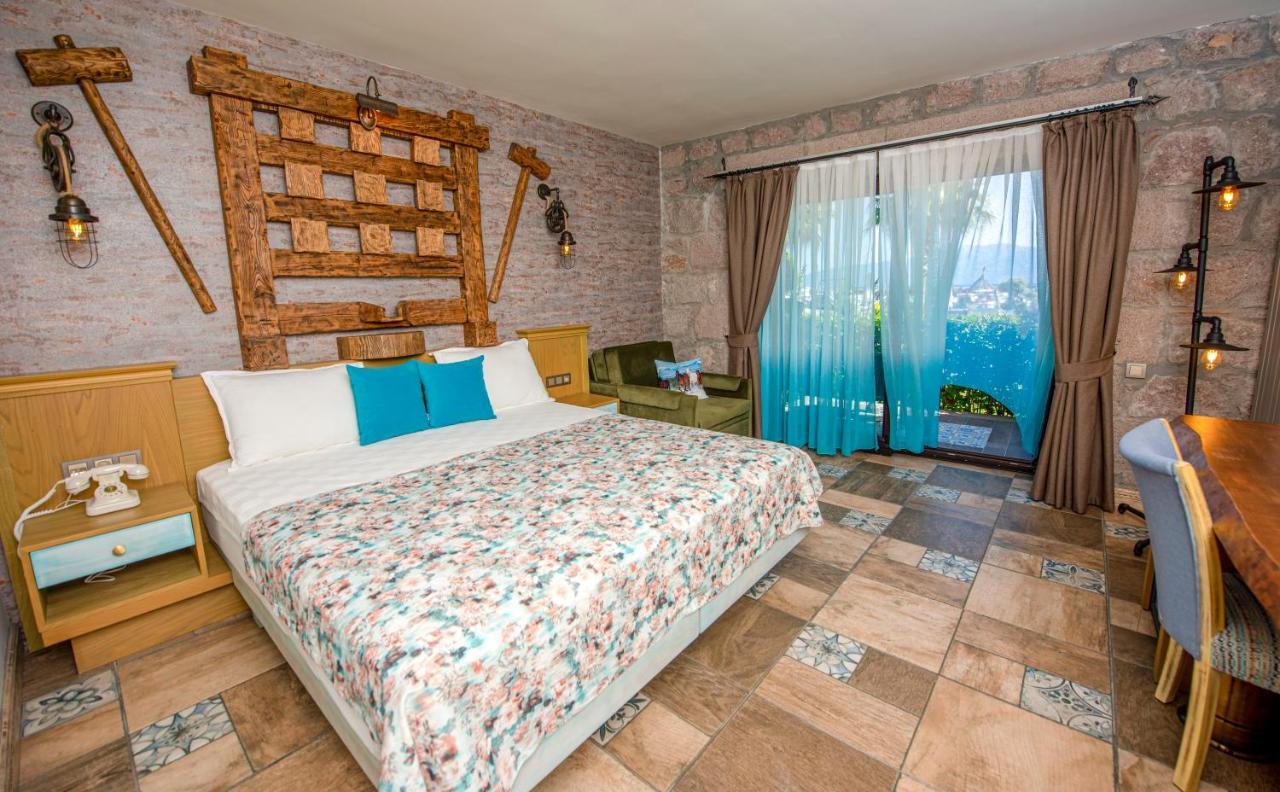 Assos Zeyti̇N Han Special Class Hotel Adults Only 12 Sokakagzi Екстериор снимка